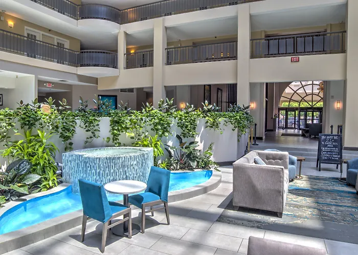 Embassy Suites By Hilton Indianapolis North